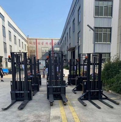 Full Electric Walkie Stacker With Night Operation Lights 1000kg 1500kg 3500mm 4000mm