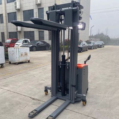KAD Electric Pallet Stacker with 500mm Load Center 1100mm Fork Length and 1450mm Turning Radius