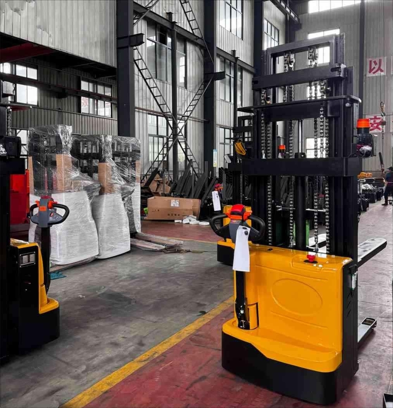 1500kg 4 Meters Full Electric Walkie Pallet Stacker For Warehousing And Distribution Industry