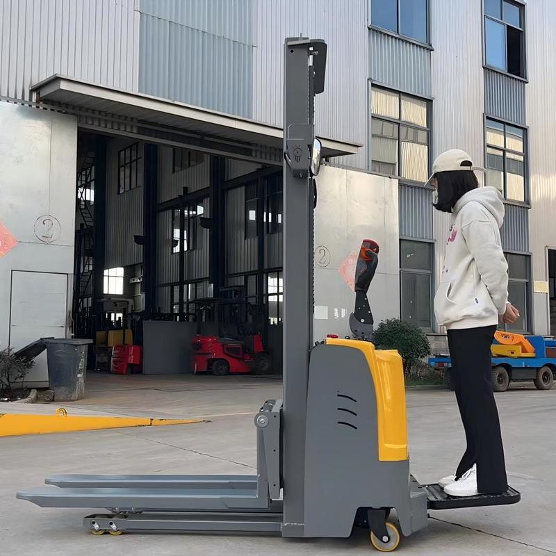 1.5 Ton Electric Pallet Stacker Forklift 1500kg Load 3500mm Height