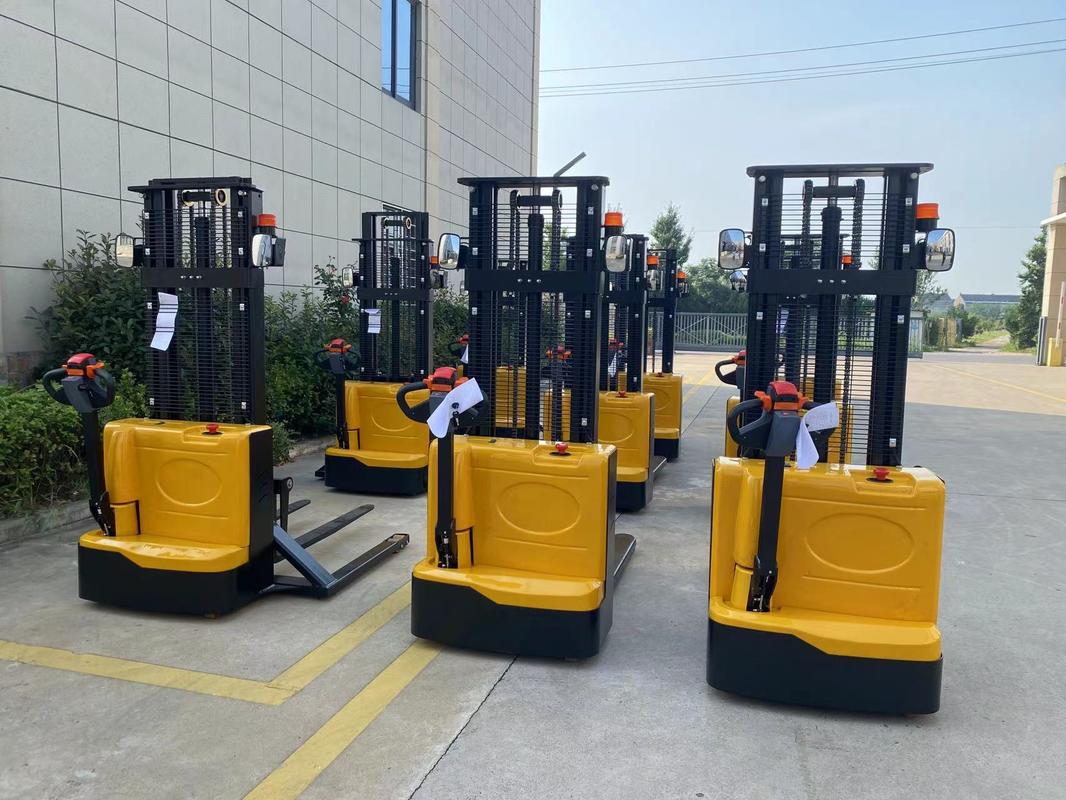 CDDW1630 Electric Pallet Stacker 1600kg Load 3000mm Lift Height