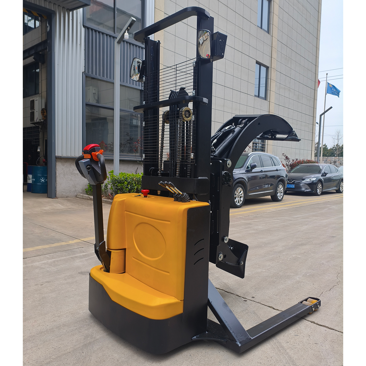 Customized 1000kg 2meters full electric walkie stacker with clamp for roll handling and lifting